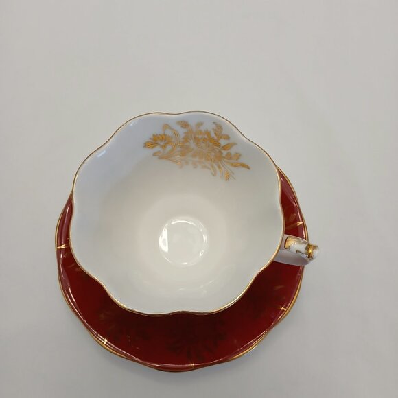Antique Queen Anne Bone China Red Tea Cup and Saucer - Picture 4 of 9